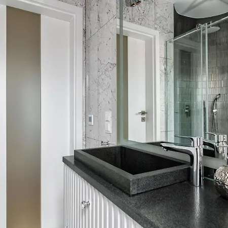 Hvile 136 - Prywatne Miejsce Parkingowe Appartamento Danzica